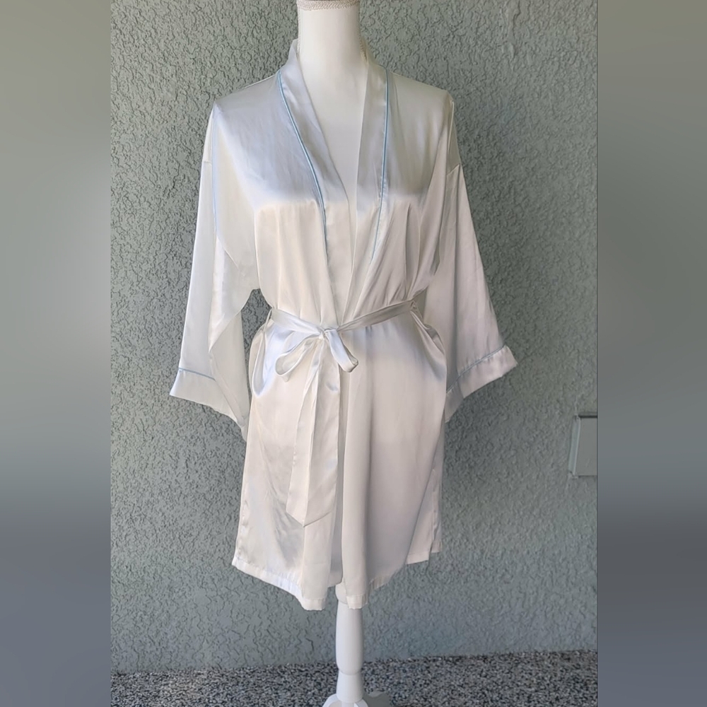 " The Bride" Elegant White Satin Robe